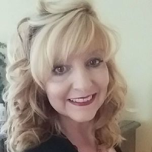 Meet your Posher, Debra